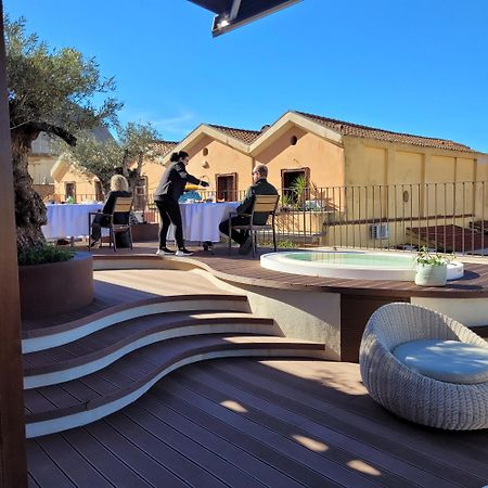 Palazzo Ferrucci Luxury Suites Cagliari Luaran gambar