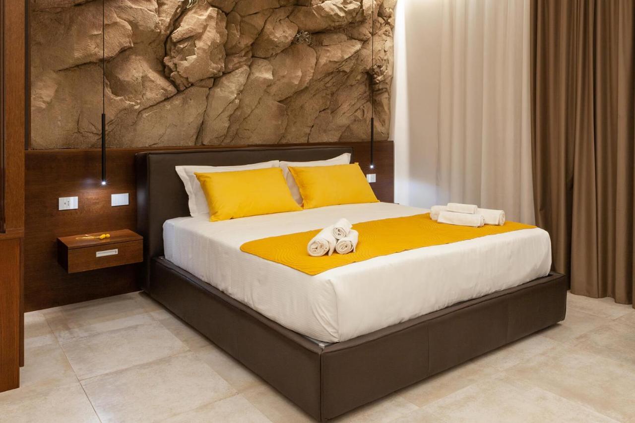 Palazzo Ferrucci Luxury Suites Cagliari Luaran gambar