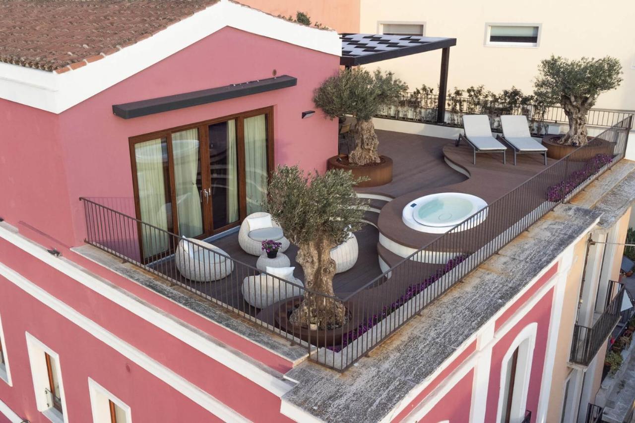 Palazzo Ferrucci Luxury Suites Cagliari Luaran gambar
